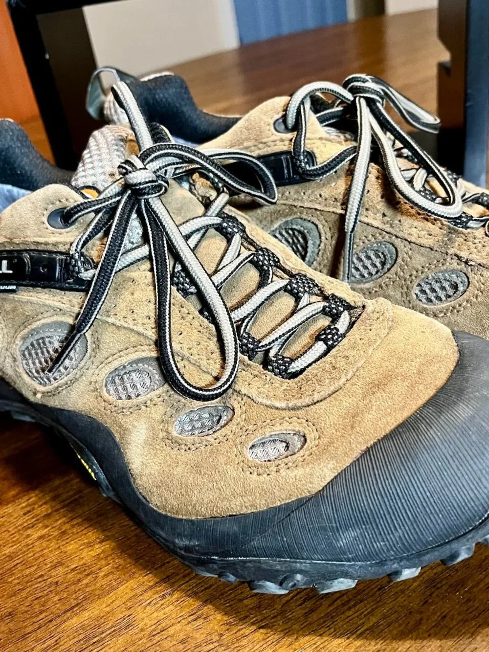Merrell Moab Continuum Brown Hiking Shoes with Vibram Sole Size 10
